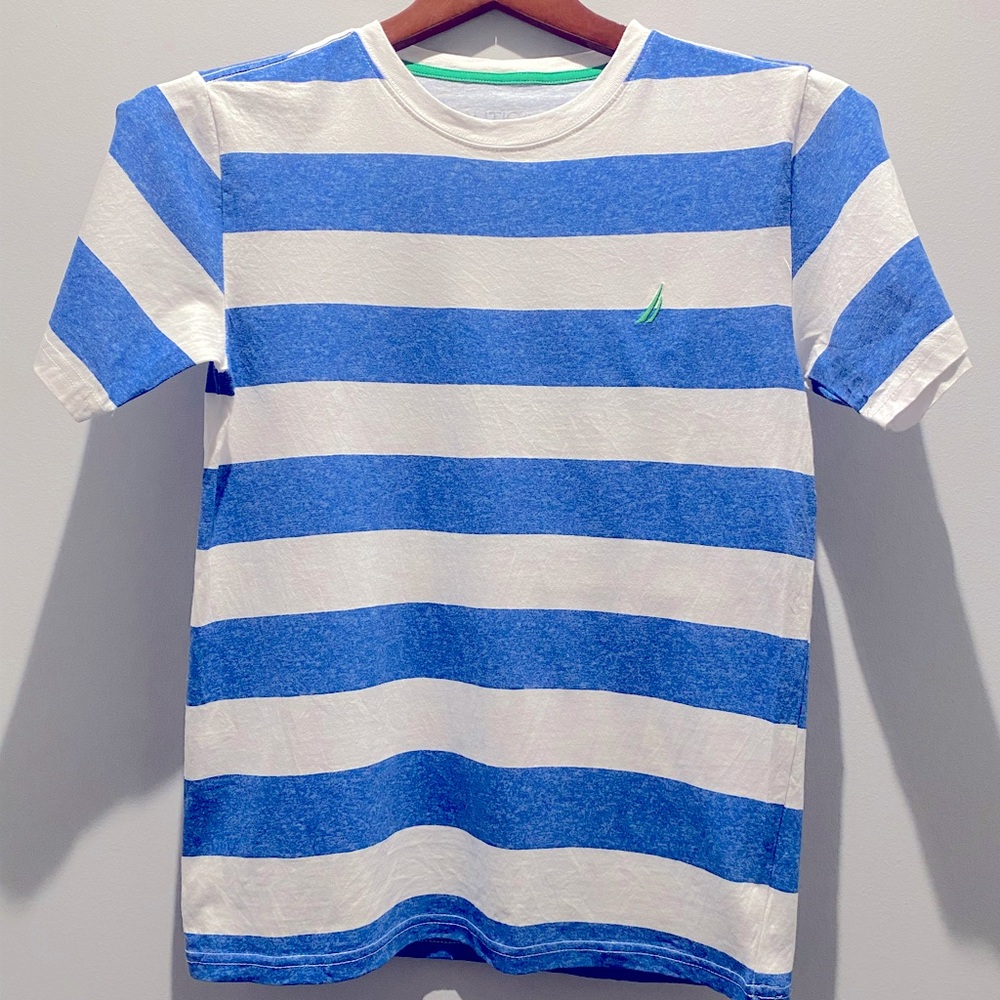 Nautica Youth Comfort Blend TShirt. Youth Large (14-16). Blue and white stripe.